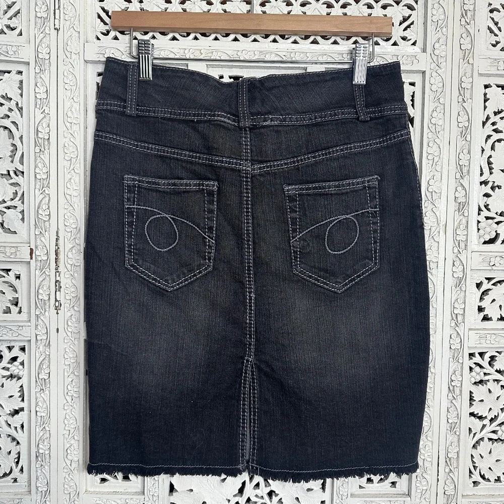 Xhilaration Dark Grey Grunge Y2K Style Low‎ Rise Denim Skirt With Fringe